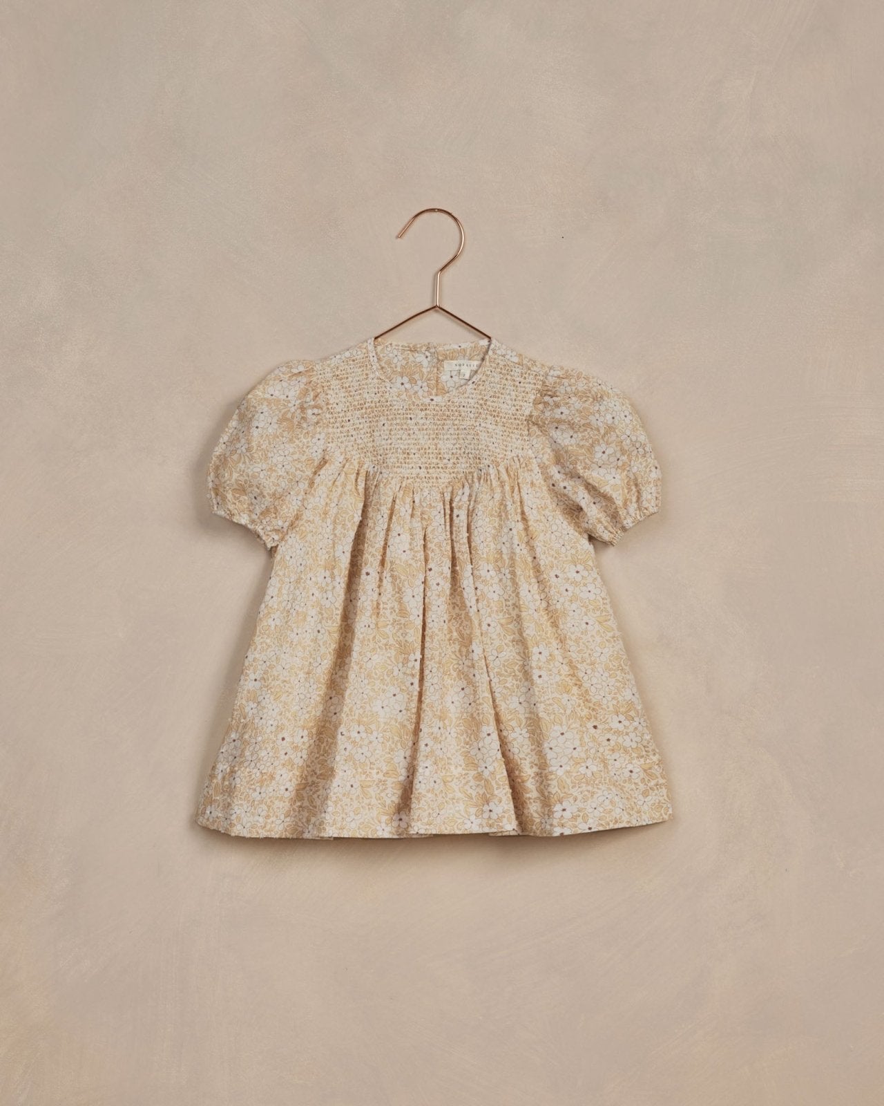 baby spring dress Daphne Fields / 12M Calvin Klein Dresses for Size:W34 Elevate your little ones published_date:2026-08-19T03:05:06Z