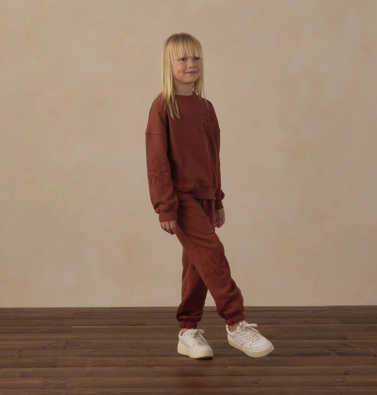 Rylee + Cru Flower Embroidered Relaxed Sweatpants - Brick | HONEYPIEKIDS