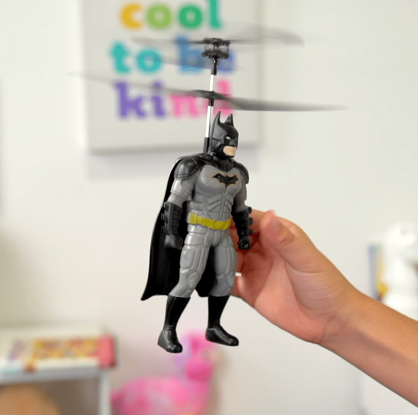 Batman Flying Remote Control IR Helicopter - World Tech Toys | HONEYPIEKIDS 