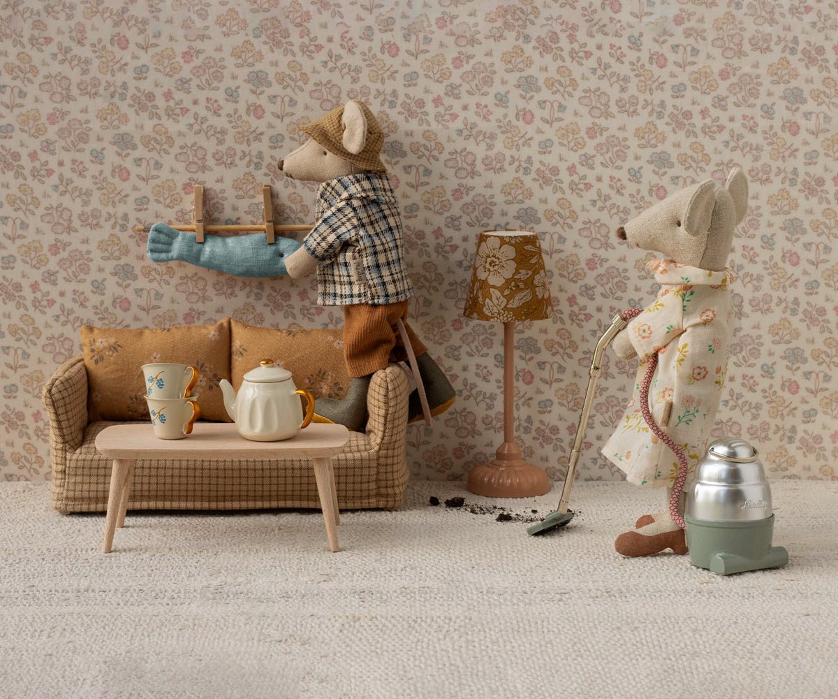 Maileg Coffee Table, Mouse - Nature — detail