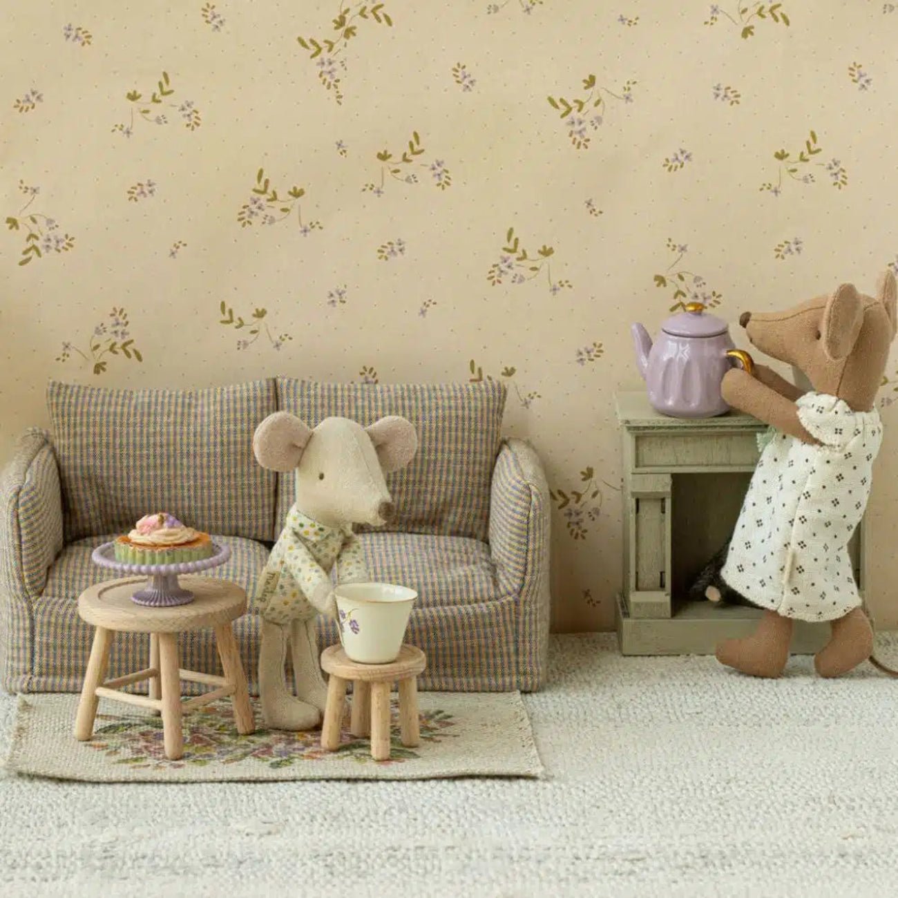 Maileg Fireplace - Off White | HONEYPIEKIDS