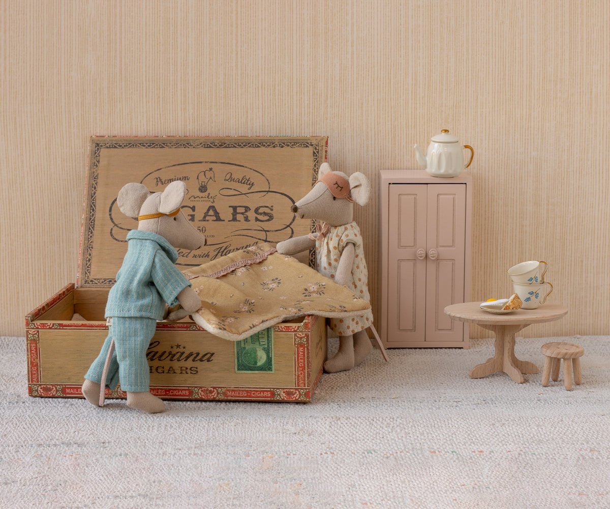 Maileg Mum & Dad Mice in Cigarbox | HONEYPIEKIDS 