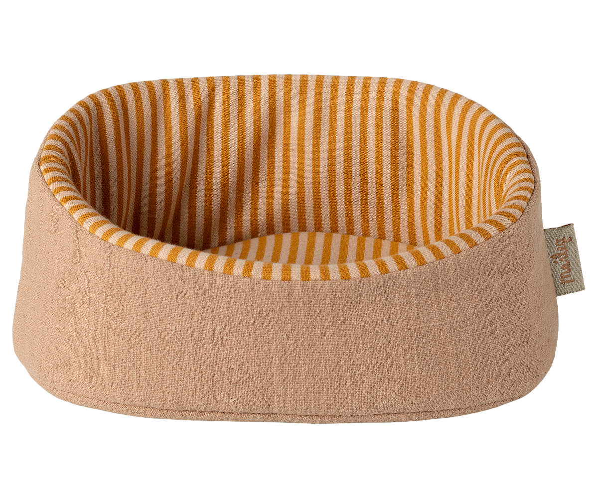 Maileg Pet Basket, Mouse - Powder | HONEYPIEKIDS 