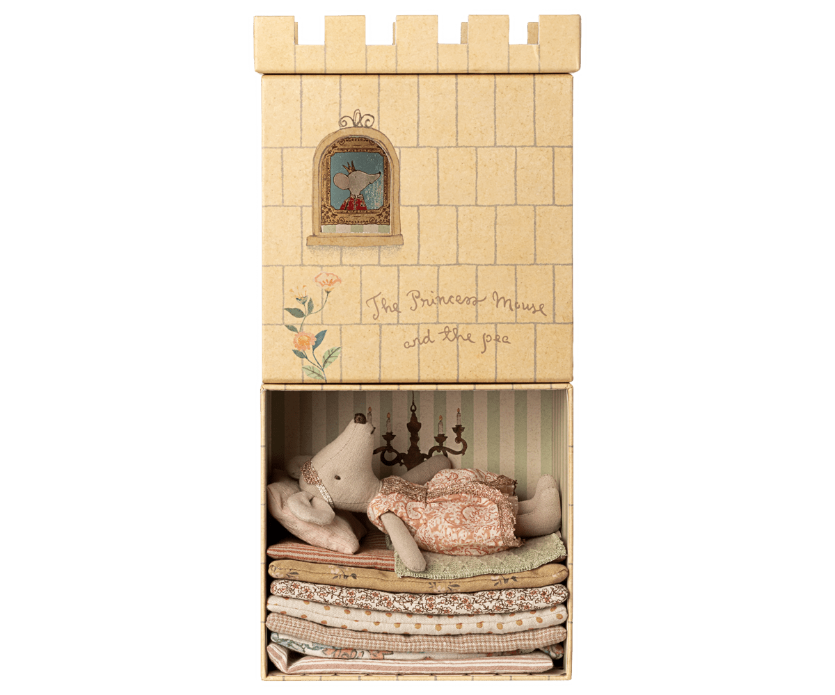 Maileg Princess and the Pea, Big Sister Mouse — view 6