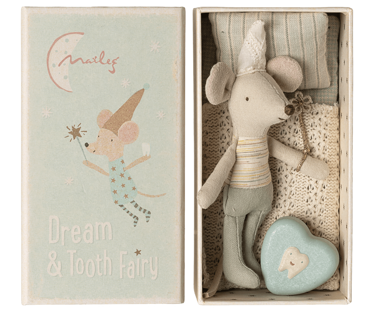 Maileg Tooth Fairy Mouse, Little Brother in Matchbox — detail