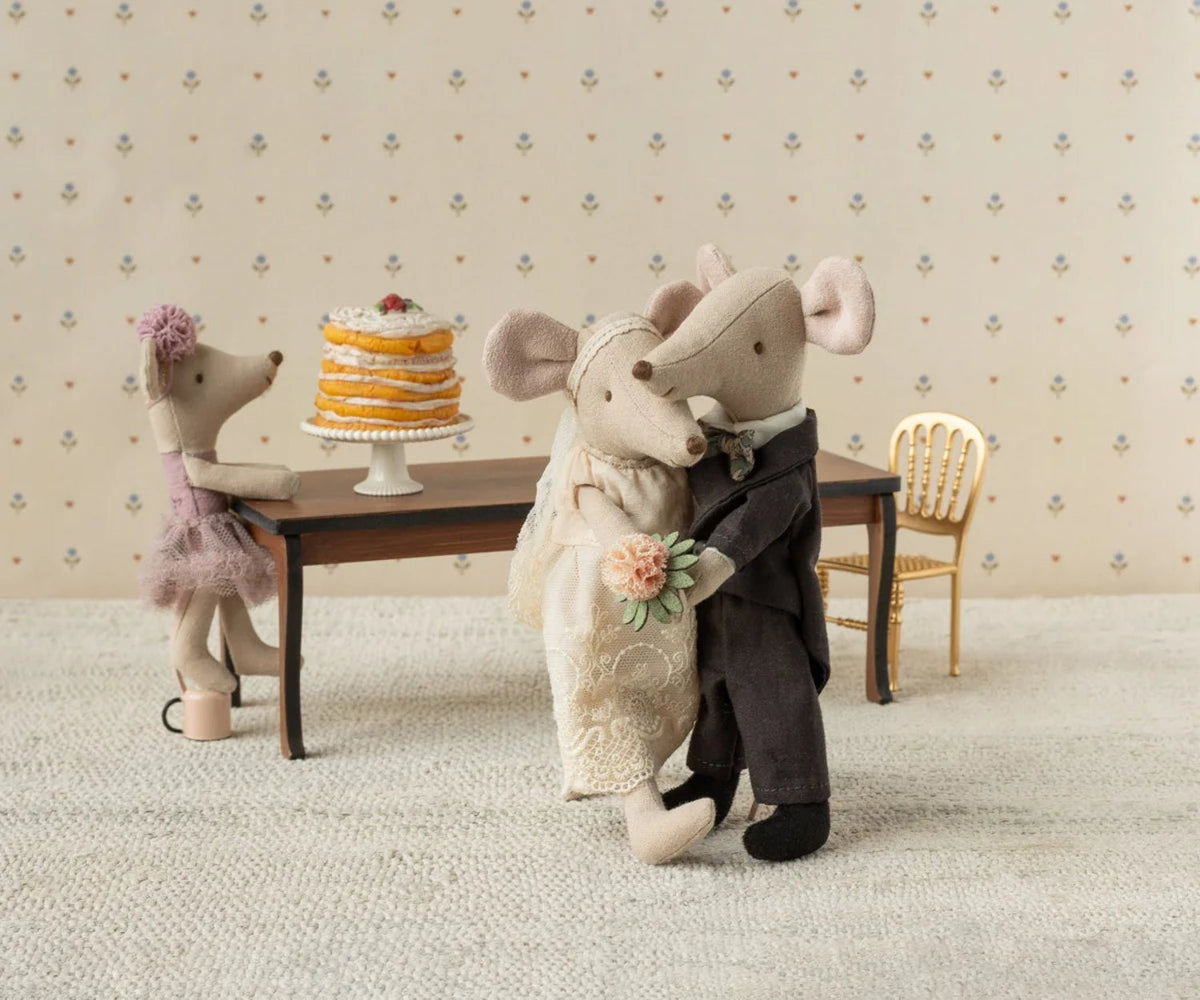Maileg Wedding Mice Couple in Box - Mum and Dad | HONEYPIEKIDS