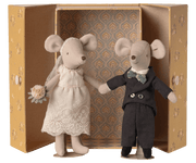 Maileg Wedding Mice Couple in Box - Mum and Dad | HONEYPIEKIDS