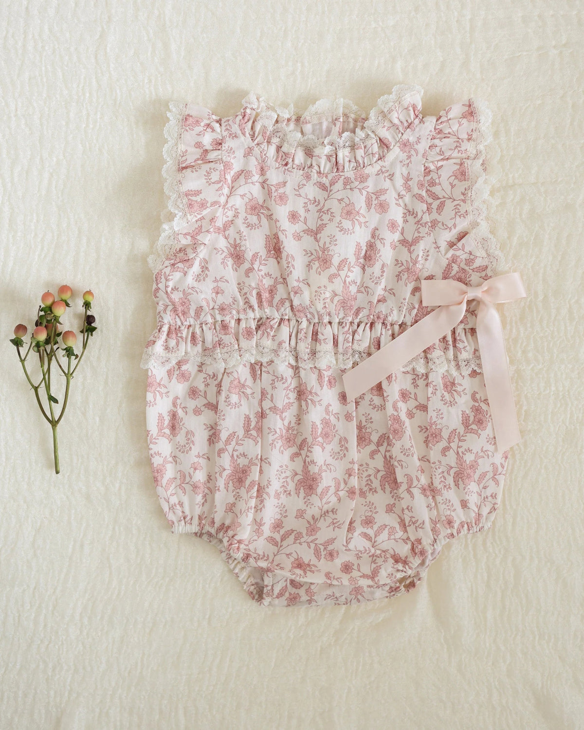 極美品 タグ付 NORA FLOWER EMBROIDERY ROMPERS noralee-baby-alice-romper-in-