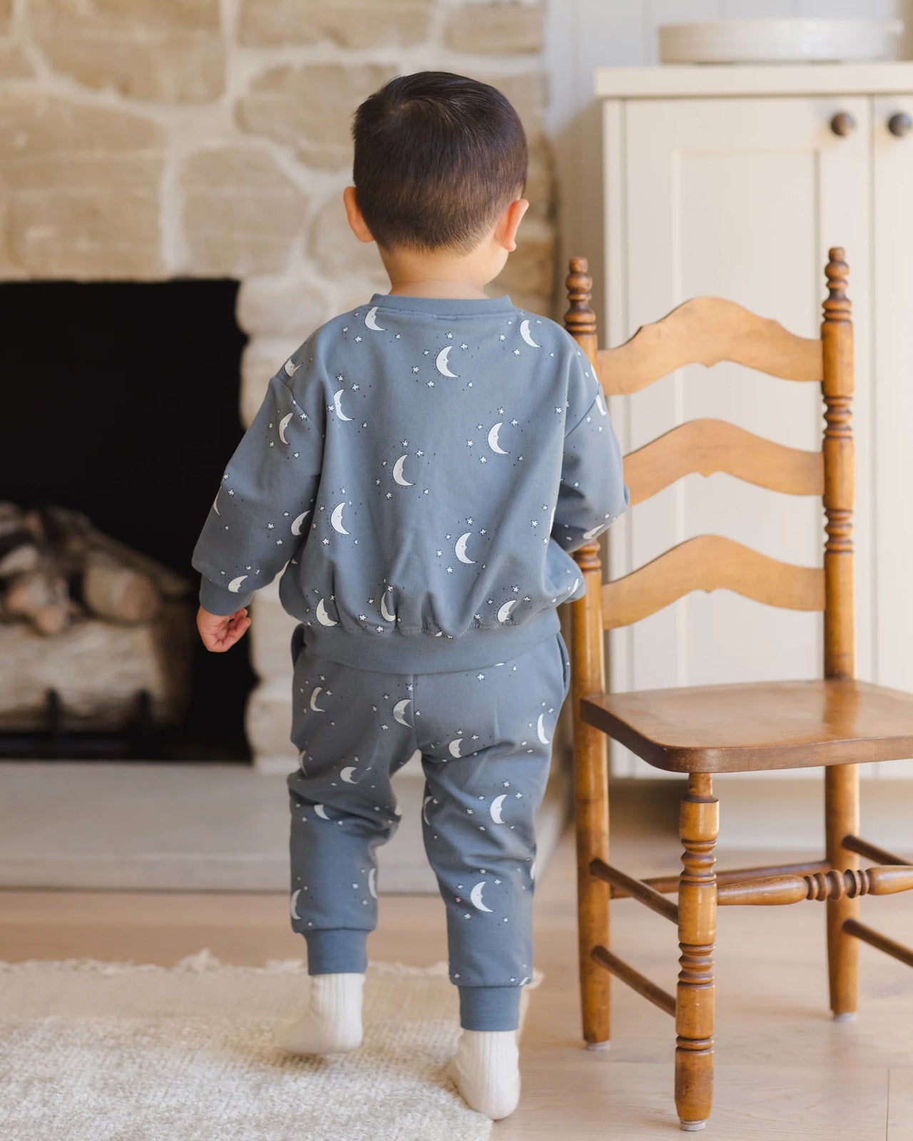 Quincy Mae Relaxed Fleece Sweatpant | Silver Moons | HONEYPIEKIDS 