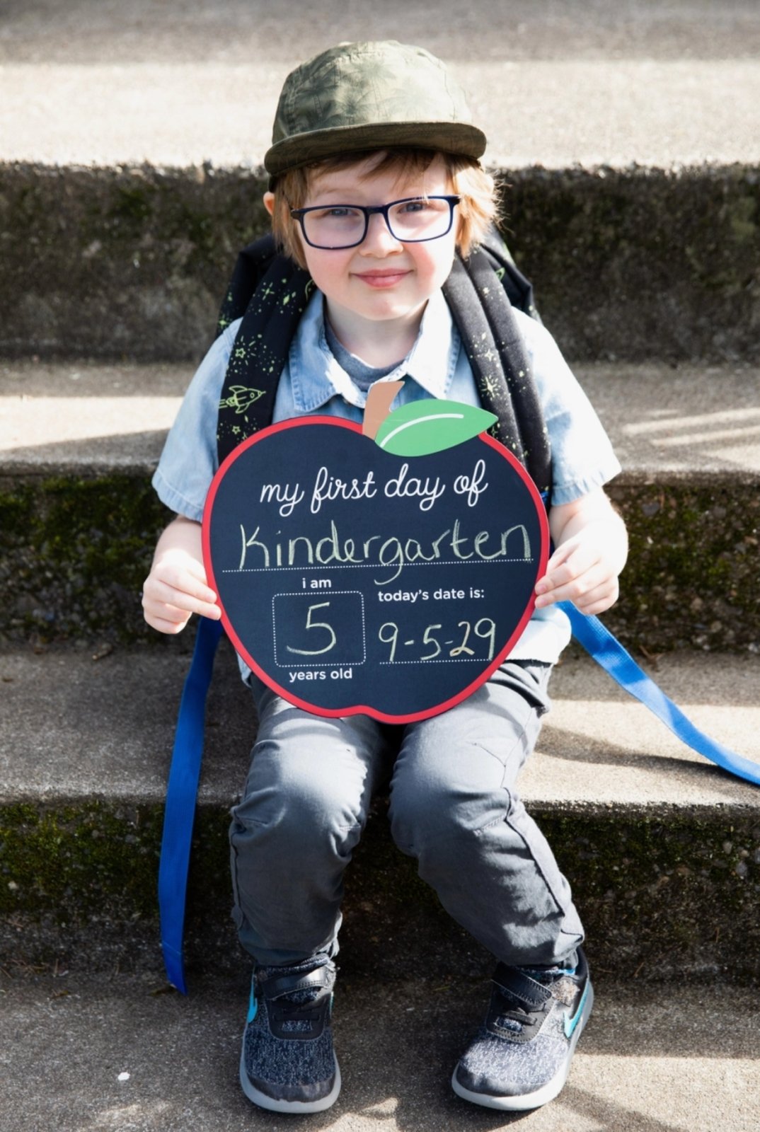 First & Last Day of School Reversible Apple Shaped Chalkboard Sign | HONEYPIEKIDS 
