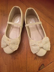 Miss Rose Sister Violet Cream Pearl Bow Cinderella Shoes | HONEYPIEKIDS 