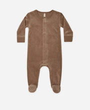 Quincy Mae Baby Organic Cocoa Velour Hidden Snap Footed Pajamas | HONEYPIEKIDS 